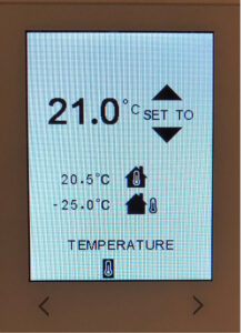 Thermostat displaying the temperature 